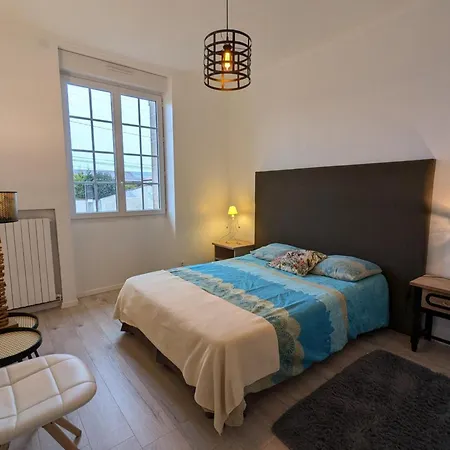 Grande Maison, Animaux Admis - 8 Pers. - Fr-1-653-294 Jarnac