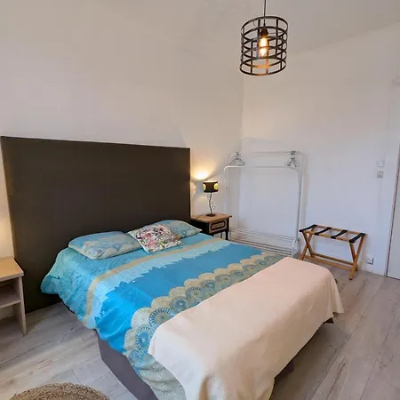 Grande Maison, Animaux Admis - 8 Pers. - Fr-1-653-294 Jarnac